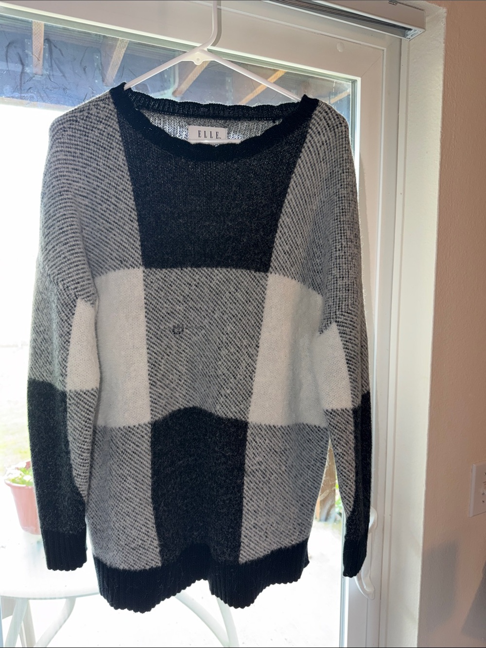 ELLE Black & Gray Plaid Crewneck Sweater